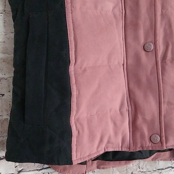 Outback Trading Co. Snowy Mountain Down Riding Vest XS Pink/Black - Picture 5 of 7